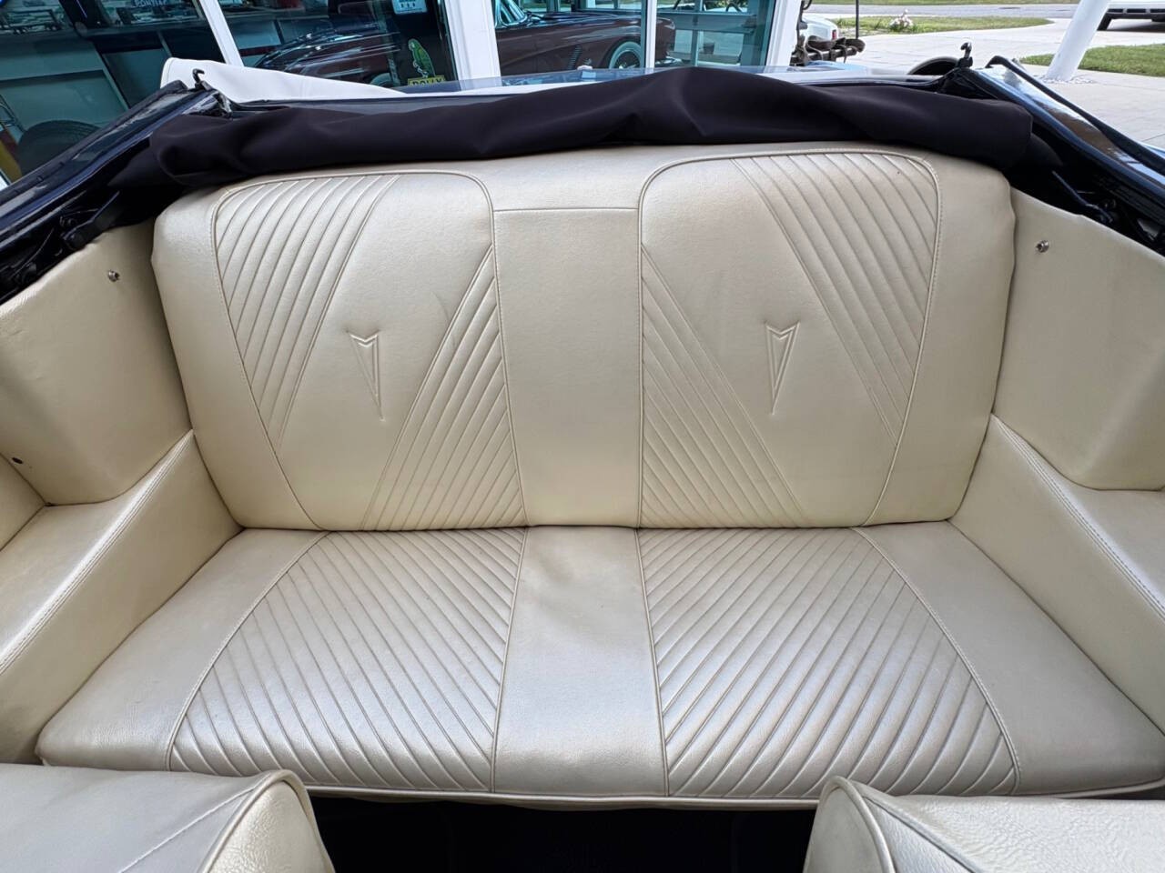 Pontiac-GTO-1965-Convertible-31