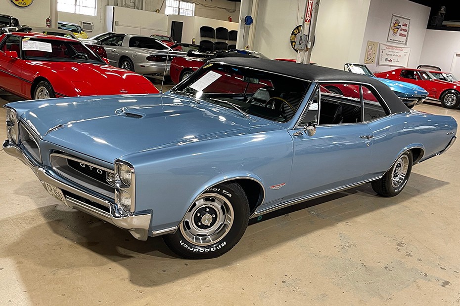 Pontiac-GTO-1966-Coupe