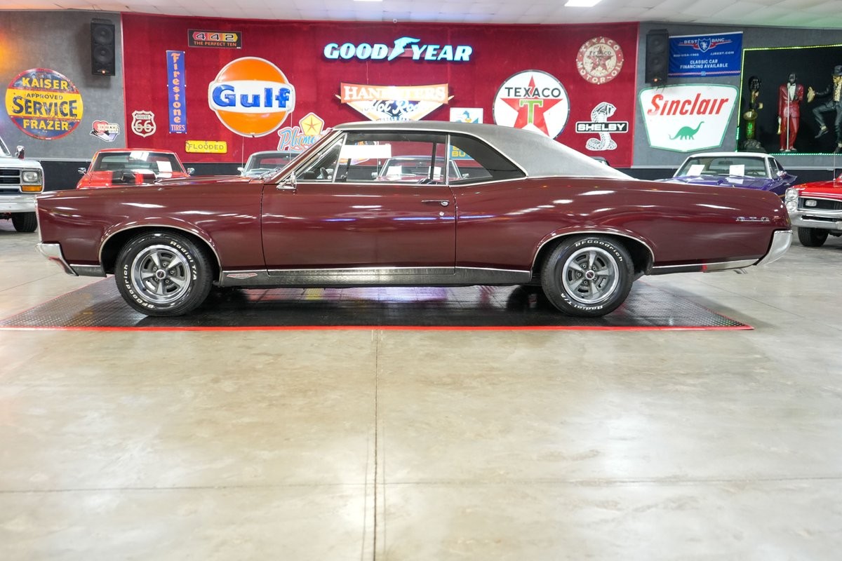 Pontiac-GTO-1967-Coupe-19