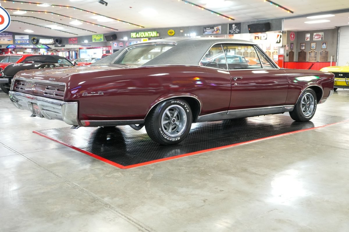 Pontiac-GTO-1967-Coupe-22