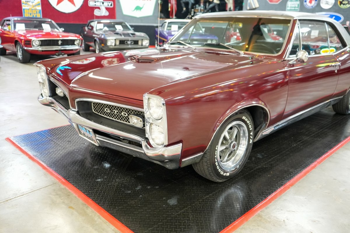 Pontiac-GTO-1967-Coupe-26