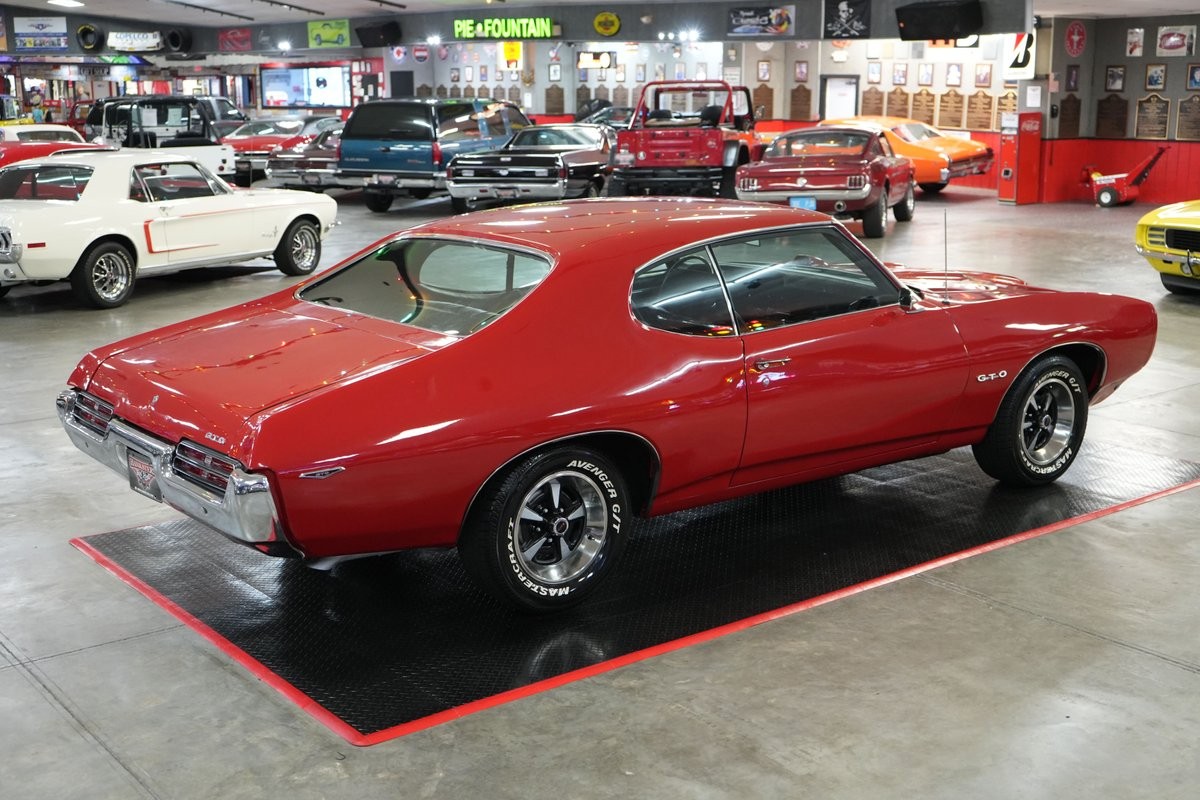 Pontiac-GTO-1969-Coupe-14