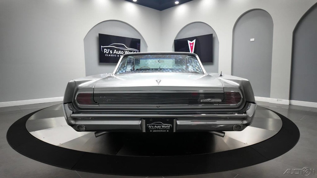 Pontiac-Grand-Prix-1963-13