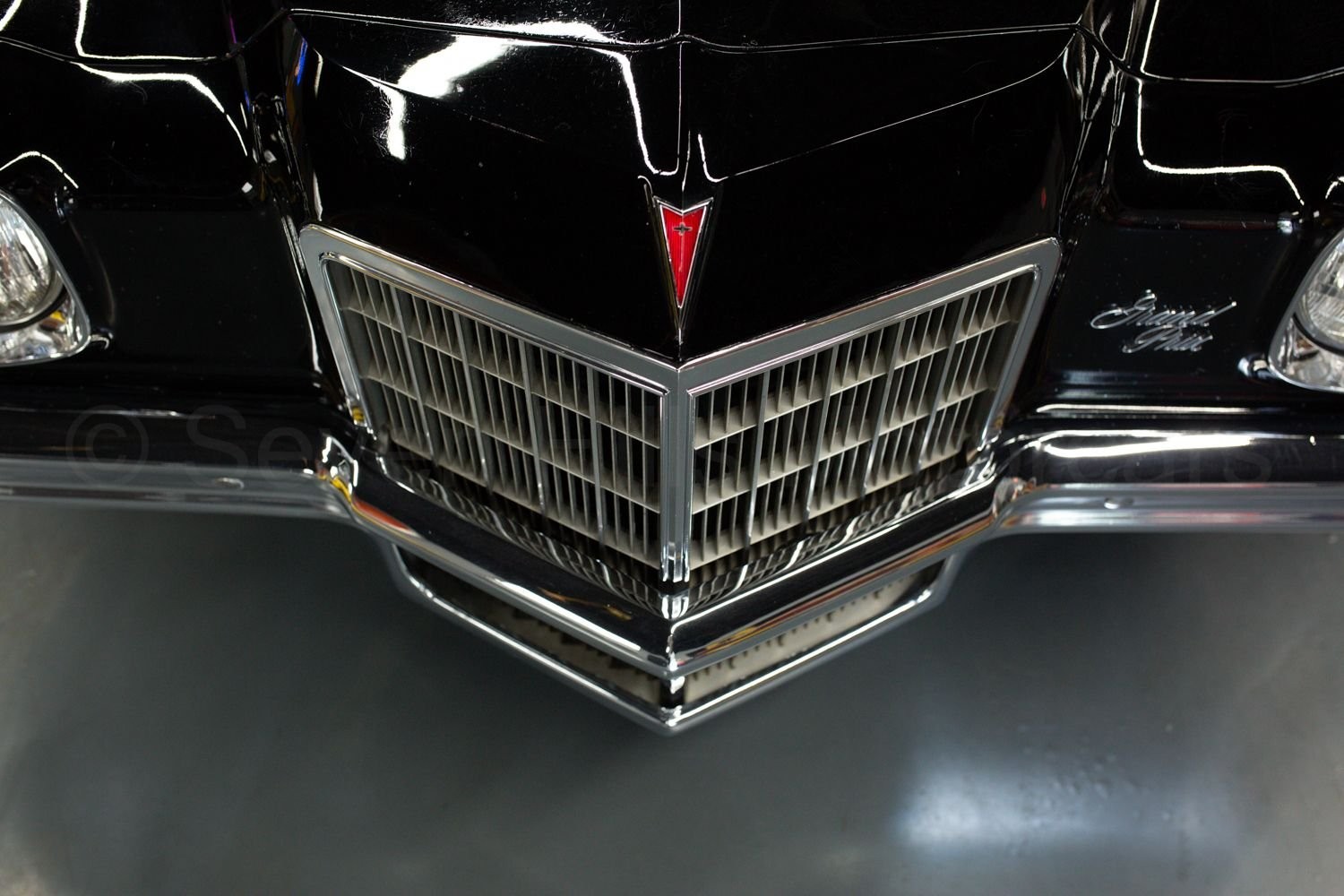 Pontiac-Grand-Prix-1972-Coupe-14