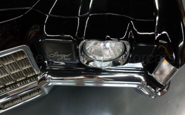 Pontiac-Grand-Prix-1972-Coupe-16