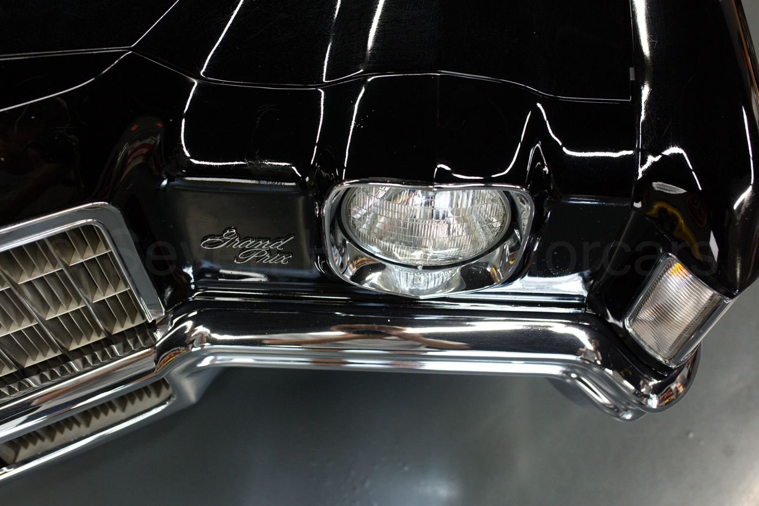 Pontiac-Grand-Prix-1972-Coupe-16