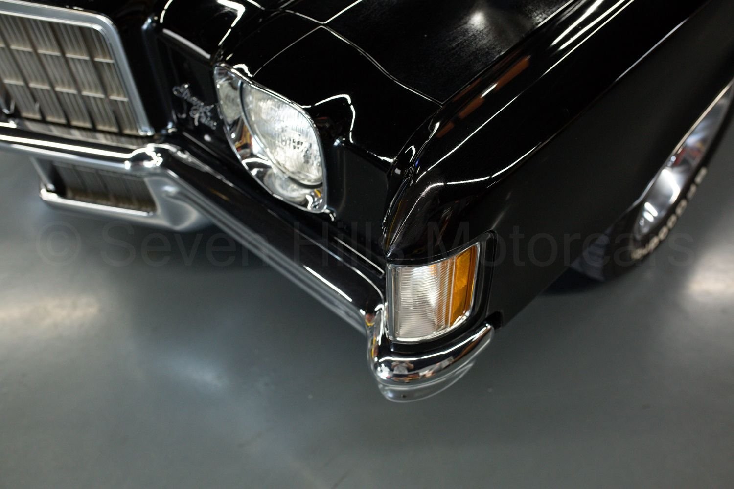 Pontiac-Grand-Prix-1972-Coupe-17