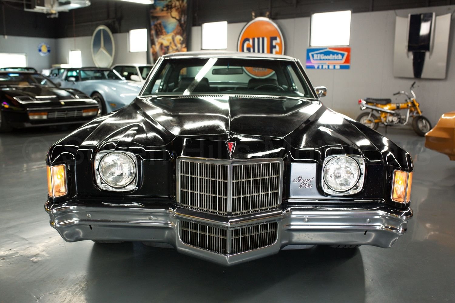 Pontiac-Grand-Prix-1972-Coupe-3