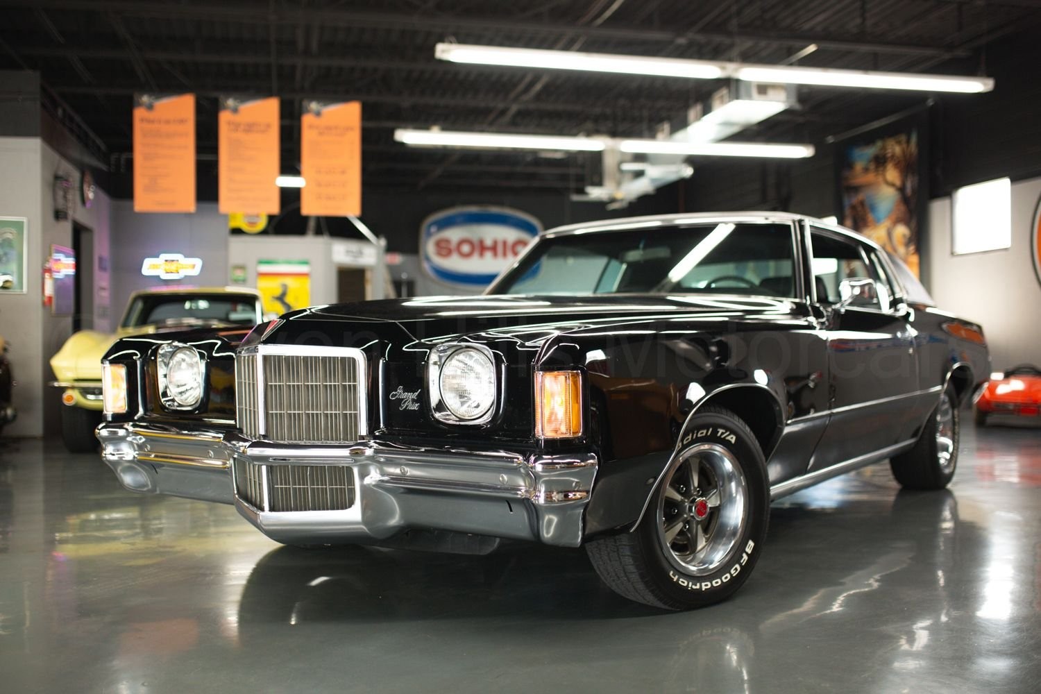 Pontiac-Grand-Prix-1972-Coupe