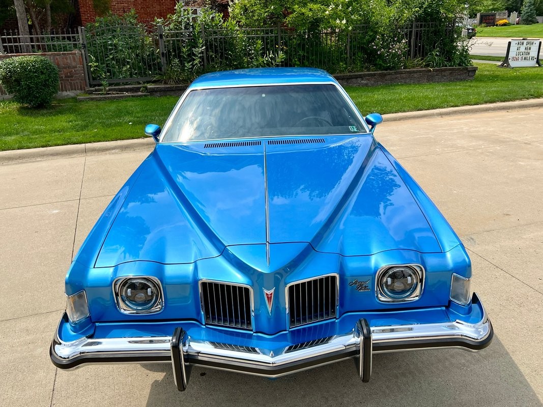 Pontiac-Grand-Prix-1973-Coupe-13