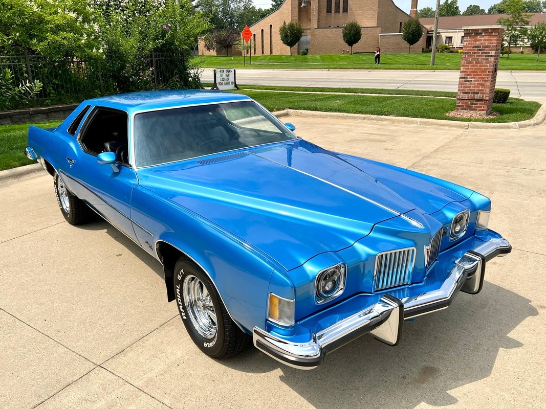 Pontiac-Grand-Prix-1973-Coupe-14