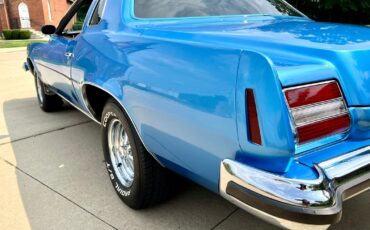 Pontiac-Grand-Prix-1973-Coupe-24