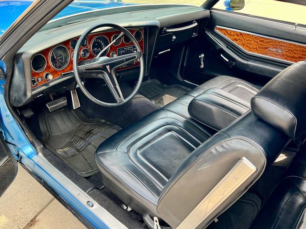 Pontiac-Grand-Prix-1973-Coupe-35