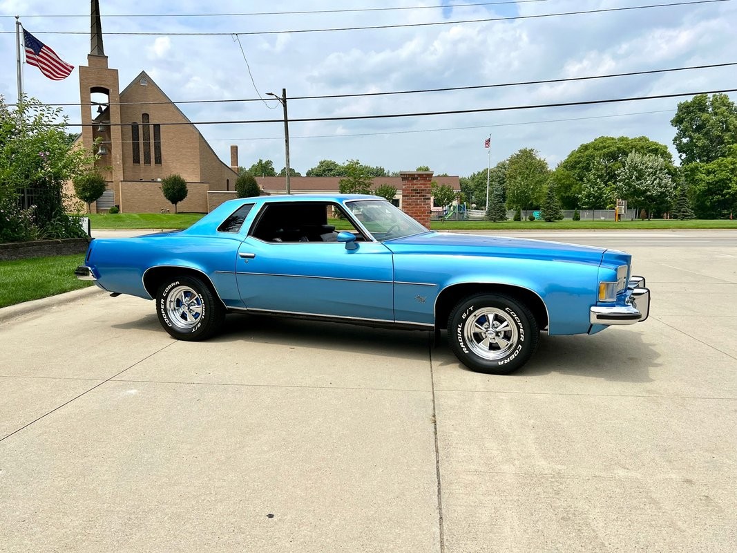 Pontiac-Grand-Prix-1973-Coupe-5