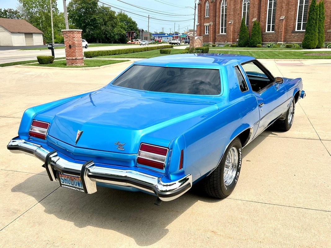Pontiac-Grand-Prix-1973-Coupe-7
