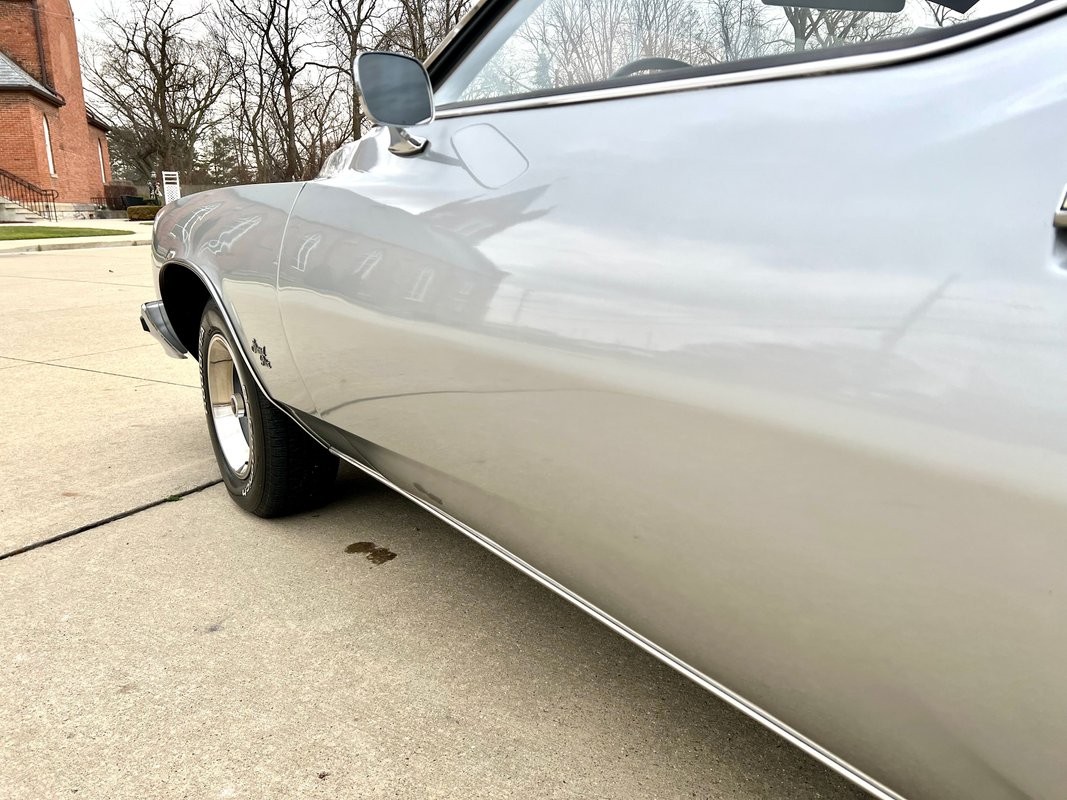 Pontiac-Grand-Prix-1976-Coupe-27