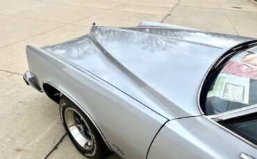 Pontiac-Grand-Prix-1976-Coupe-29