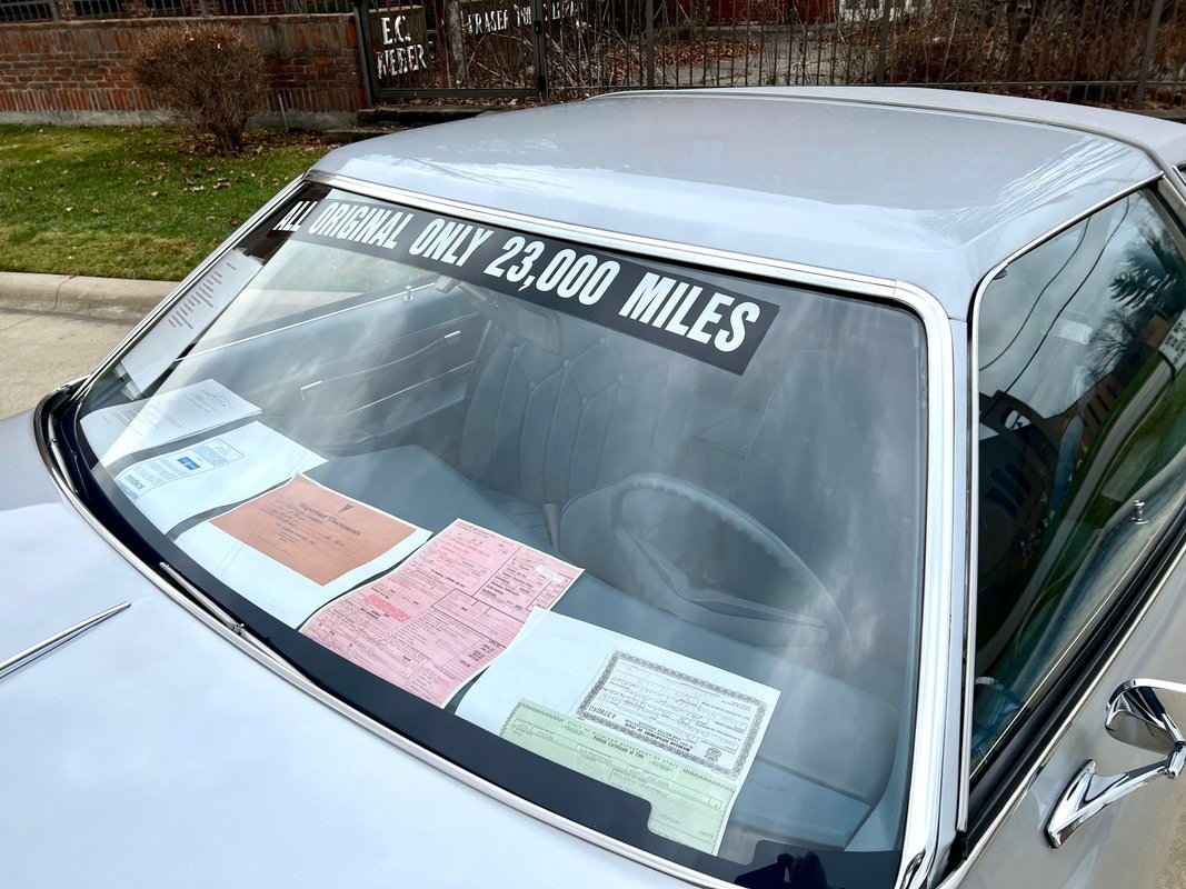 Pontiac-Grand-Prix-1976-Coupe-30