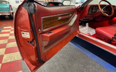 Pontiac-Grand-Prix-1977-2-Door-35