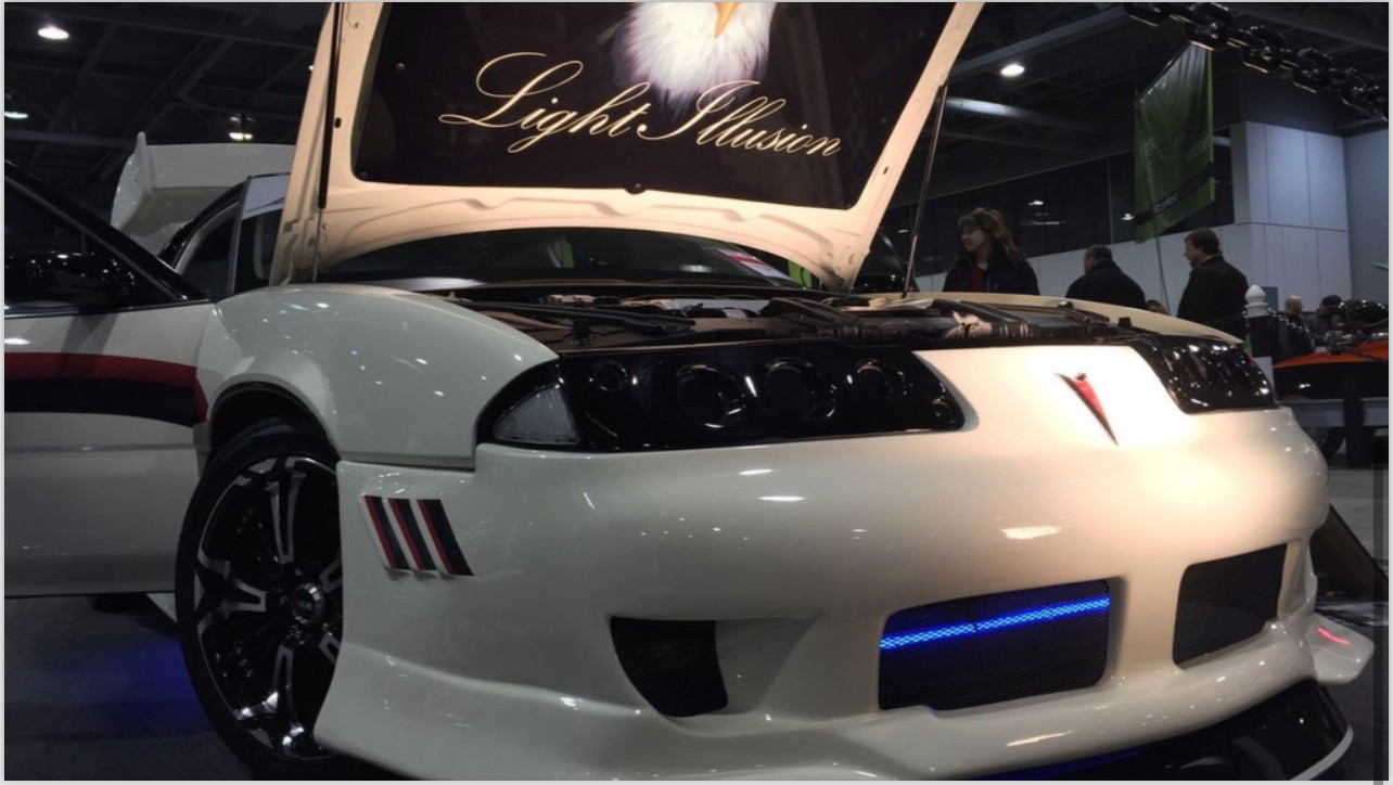 Pontiac-Grand-Prix-1988-Tuning-Scene-Vehicle-2