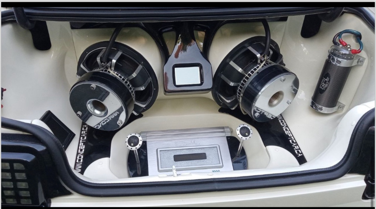 Pontiac-Grand-Prix-1988-Tuning-Scene-Vehicle-4