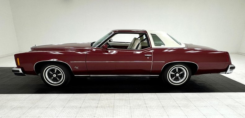 Pontiac-Grand-prix-1975-Honduras-Maroon-White-1