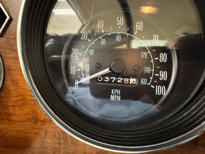 Pontiac-Grand-prix-1975-Honduras-Maroon-White-12