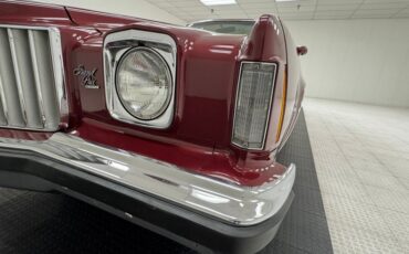 Pontiac-Grand-prix-1975-Honduras-Maroon-White-23