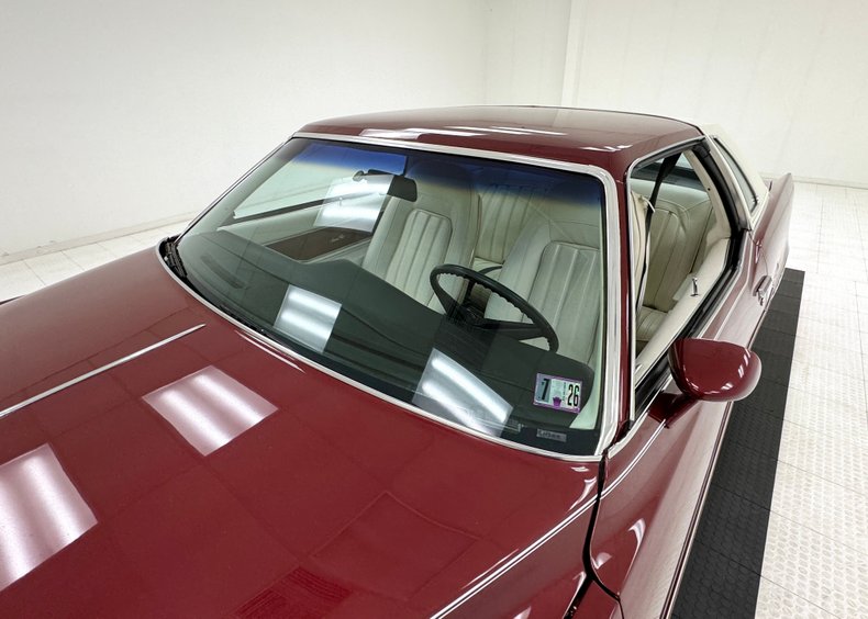 Pontiac-Grand-prix-1975-Honduras-Maroon-White-26