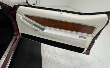 Pontiac-Grand-prix-1975-Honduras-Maroon-White-37