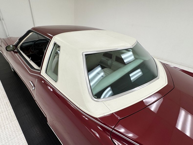 Pontiac-Grand-prix-1975-Honduras-Maroon-White-4