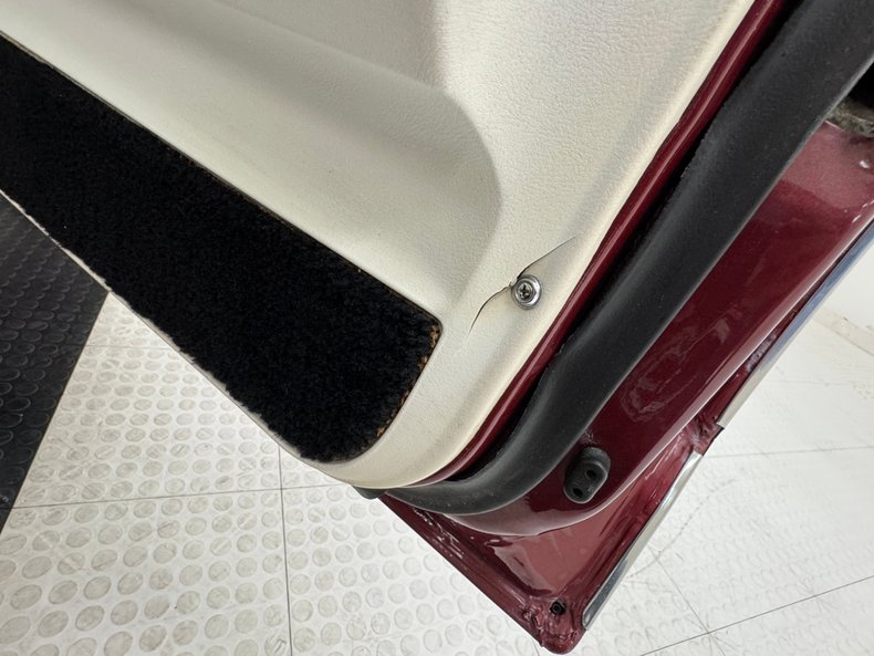 Pontiac-Grand-prix-1975-Honduras-Maroon-White-48