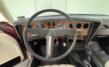Pontiac-Grand-prix-1975-Honduras-Maroon-White-49