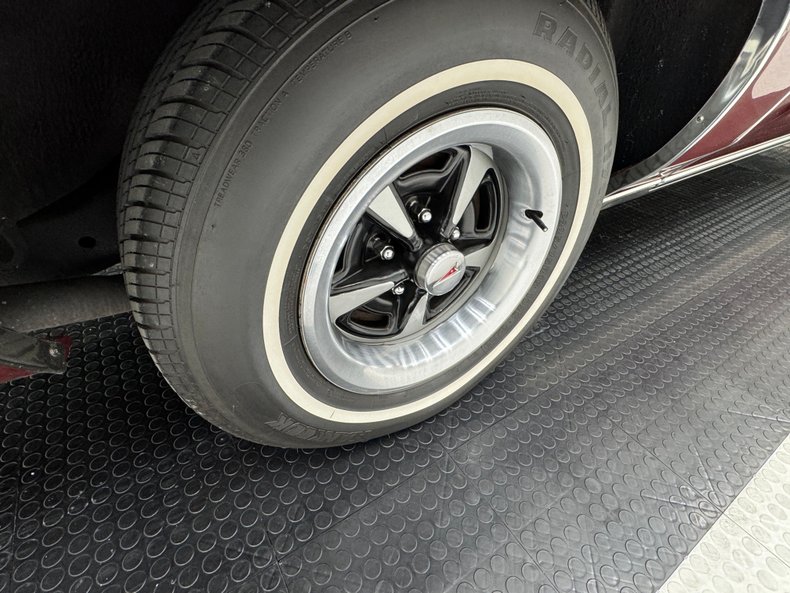 Pontiac-Grand-prix-1975-Honduras-Maroon-White-6