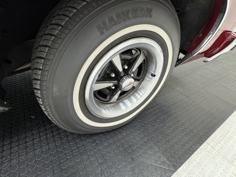 Pontiac-Grand-prix-1975-Honduras-Maroon-White-7