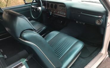 Pontiac-Gto-1966-White-Turquoise-14