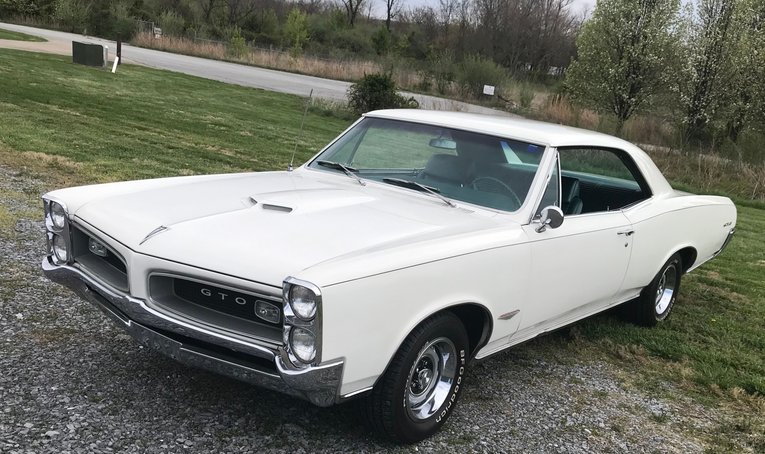 Pontiac-Gto-1966-White-Turquoise-16