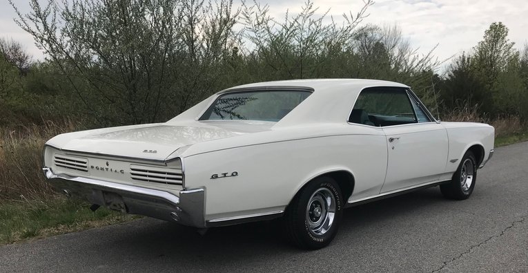 Pontiac-Gto-1966-White-Turquoise-4
