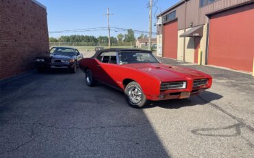 Pontiac-Gto-1969-Red-Black-3