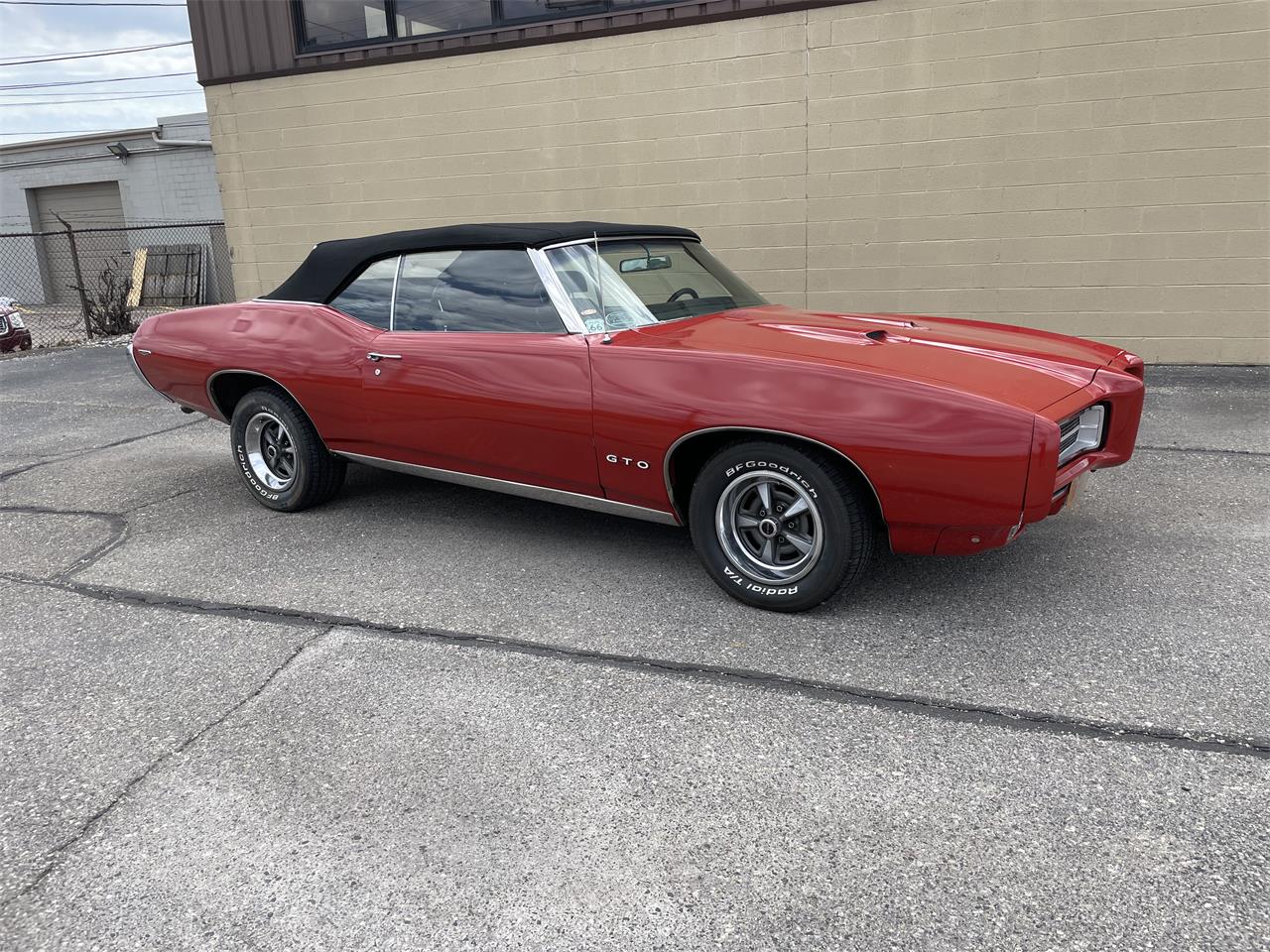 Pontiac-Gto-1969-Red-Black-7