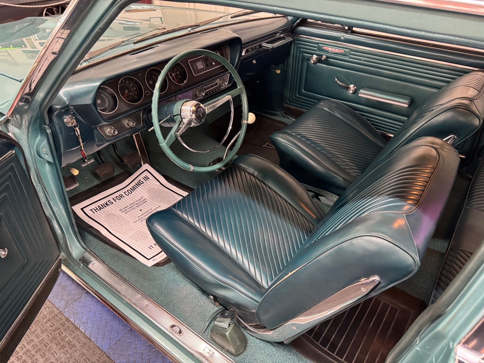 Pontiac-Le-Mans-1965-2-Door-16