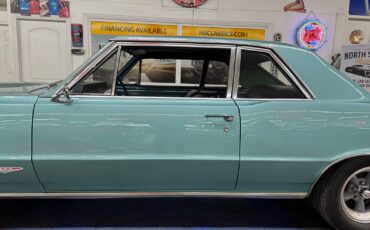 Pontiac-Le-Mans-1965-2-Door-19