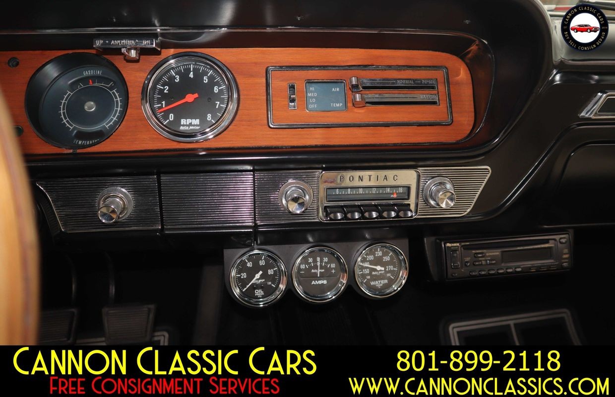 Pontiac-Le-Mans-1965-31