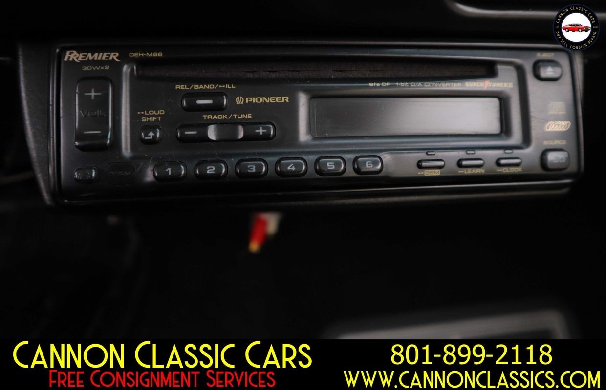 Pontiac-Le-Mans-1965-33