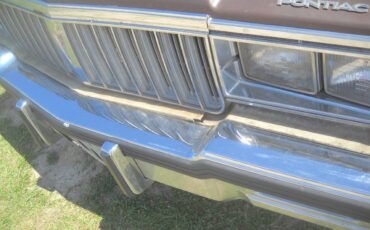 Pontiac-Safari-1988-Wagon-24