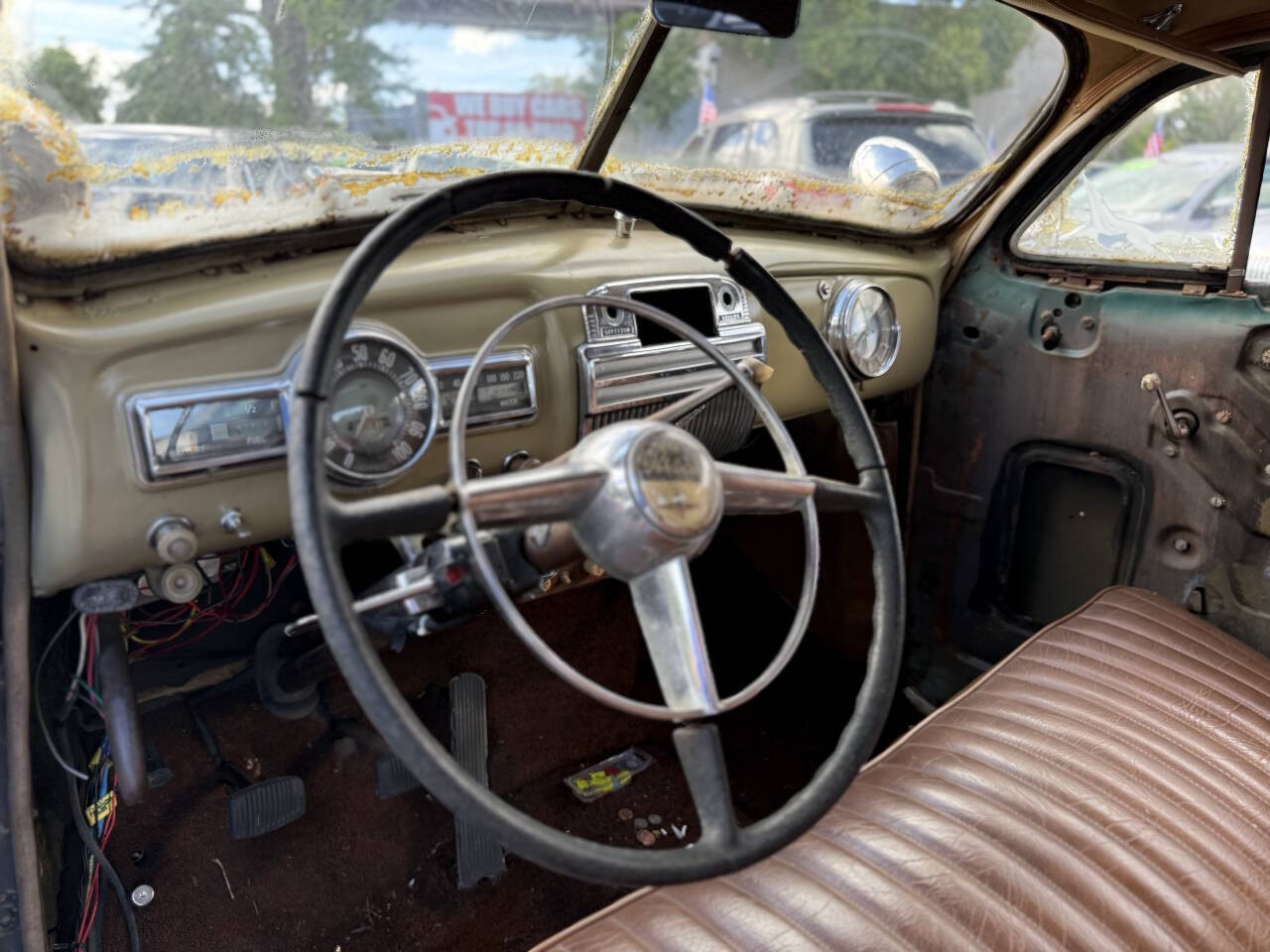 Pontiac-Silver-Streak-Steamliner-1948-Coupe-10