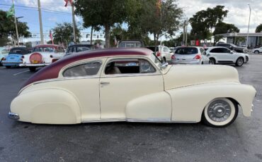 Pontiac-Silver-Streak-Steamliner-1948-Coupe-19