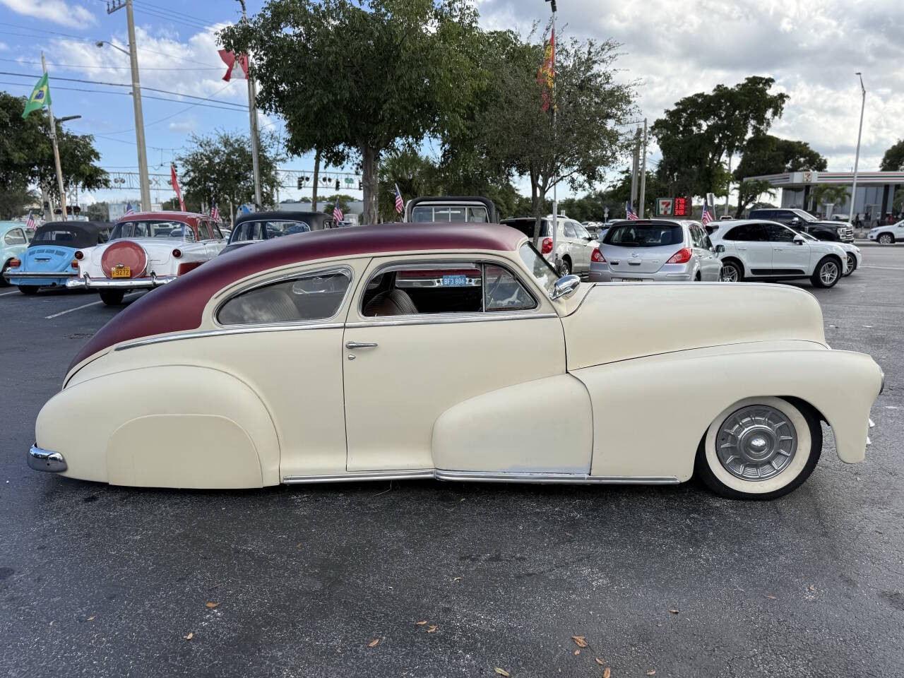 Pontiac-Silver-Streak-Steamliner-1948-Coupe-19