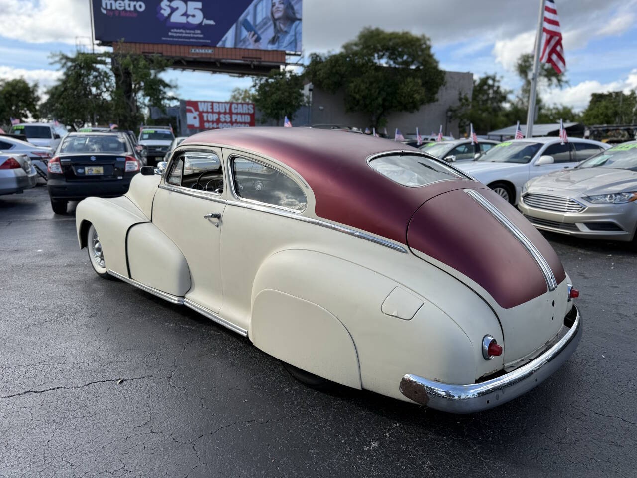 Pontiac-Silver-Streak-Steamliner-1948-Coupe-2