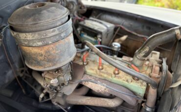 Pontiac-Silver-Streak-Steamliner-1948-Coupe-20